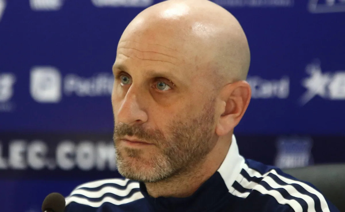 Flamengo estreia na Libertadores contra Cusco, que ficou sem o técnico Miguel Rondelli às vésperas do jogo