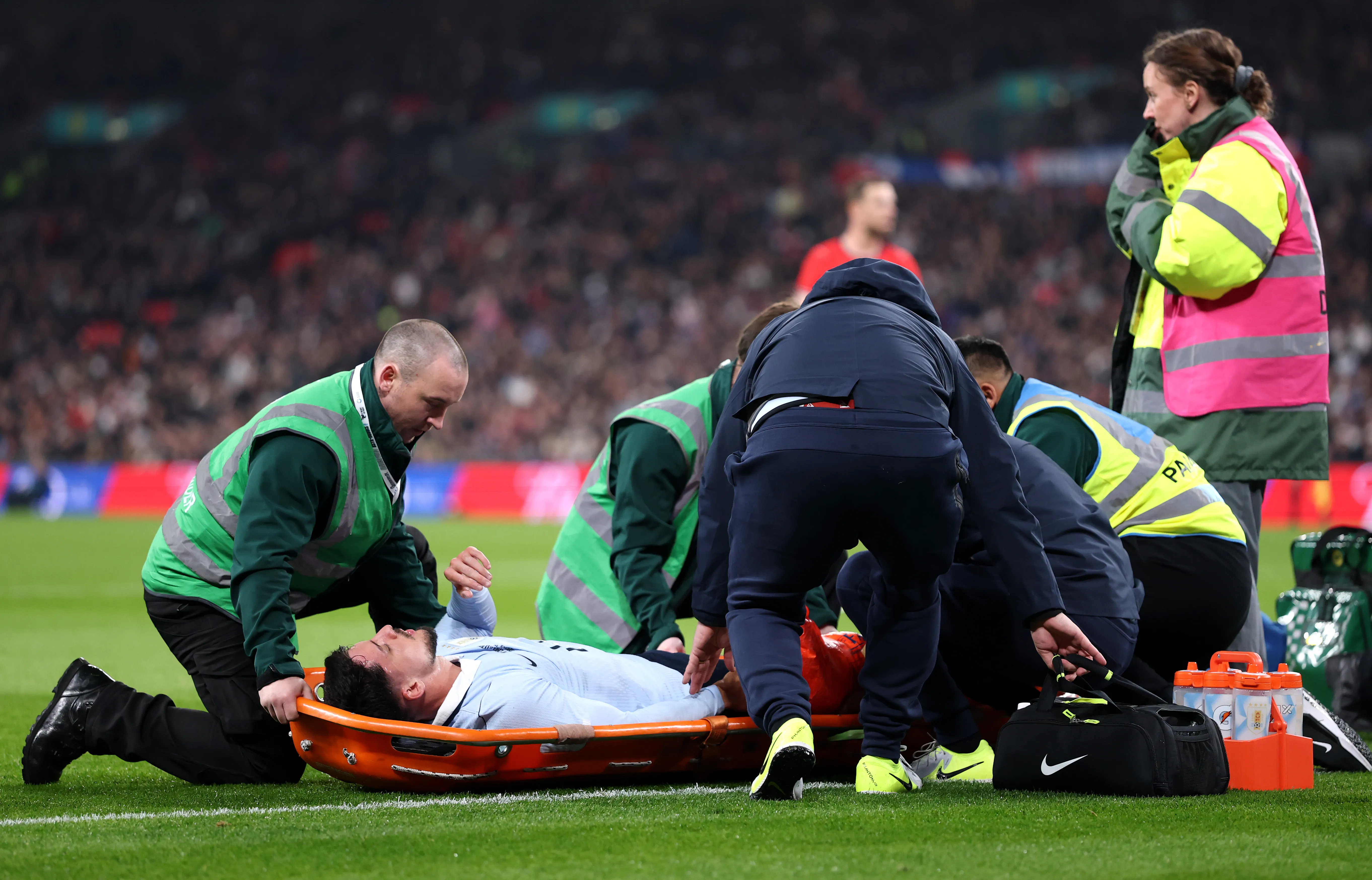 Piquerez se lesiona de forma grave em amistoso do Uruguai. Foto: Julian Finney/Getty Images.