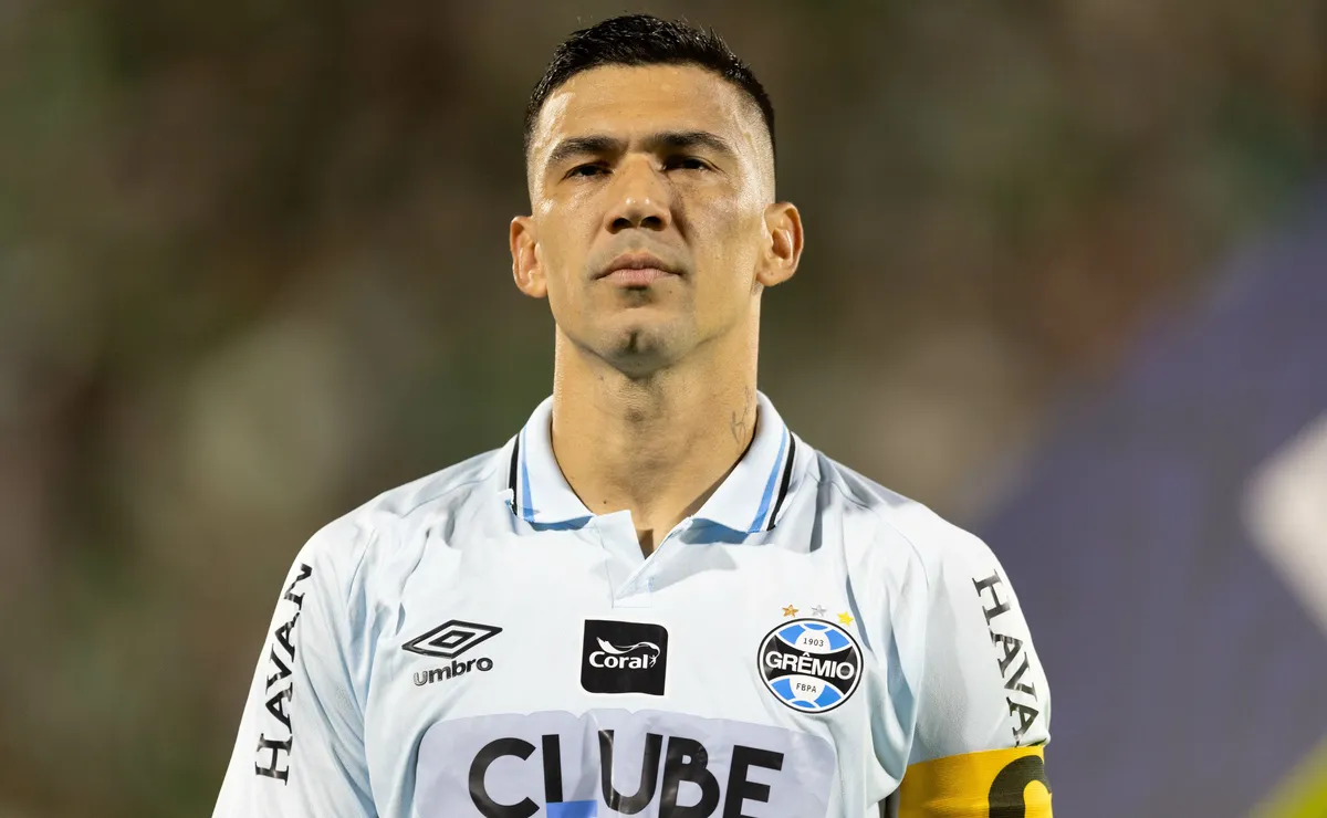 Balbuena, do Grêmio, pode ser desfalque do Paraguai em mais um amistoso por conta de lesão muscular