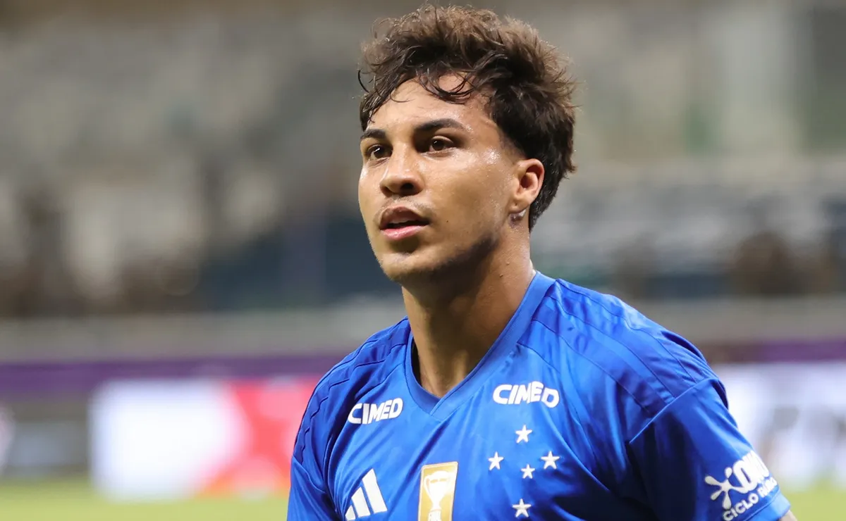 Romário escolhe Kaio Jorge, do Cruzeiro, em mano a mano com Vitor Roque, do Palmeiras