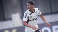 Lesão abre caminho, e promessa de 18 anos ganha espaço no Santos com Cuca — Foto Raul Baretta Santos FC (1)