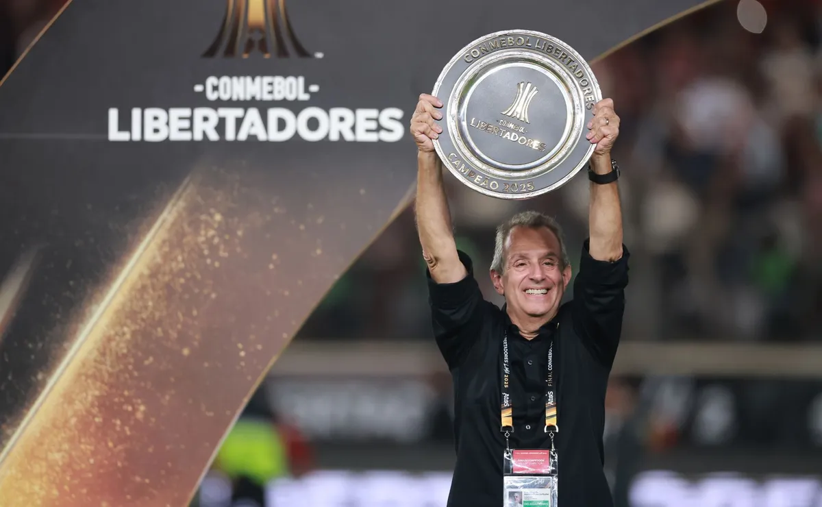 Bap revela bastidores do Flamengo e expõe plano para clube ter avião próprio