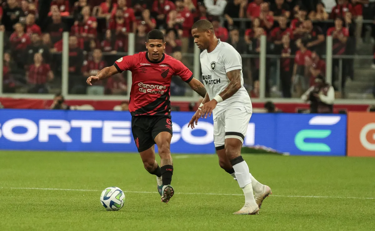 Botafogo tenta superar histórico negativo na Arena da Baixada contra o Athletico-PR
