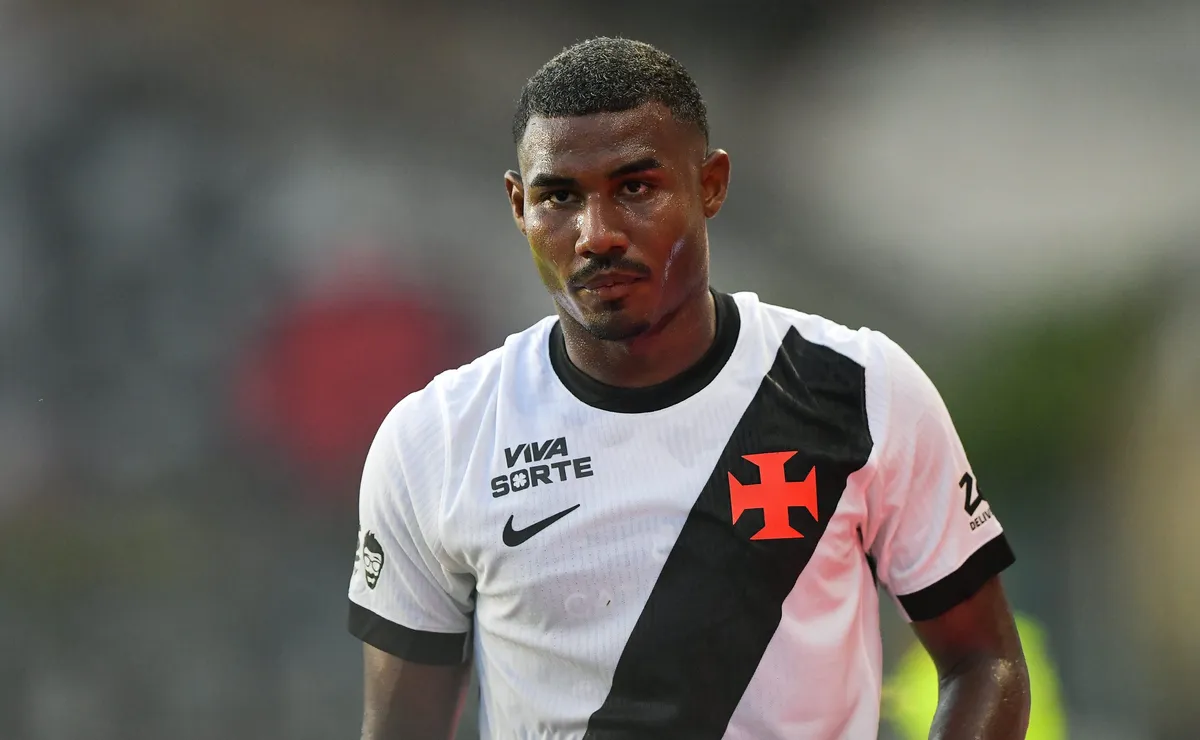 Cuiabano abre o jogo sobre futuro no Vasco e revela desejo de permanência: “Espero ficar”