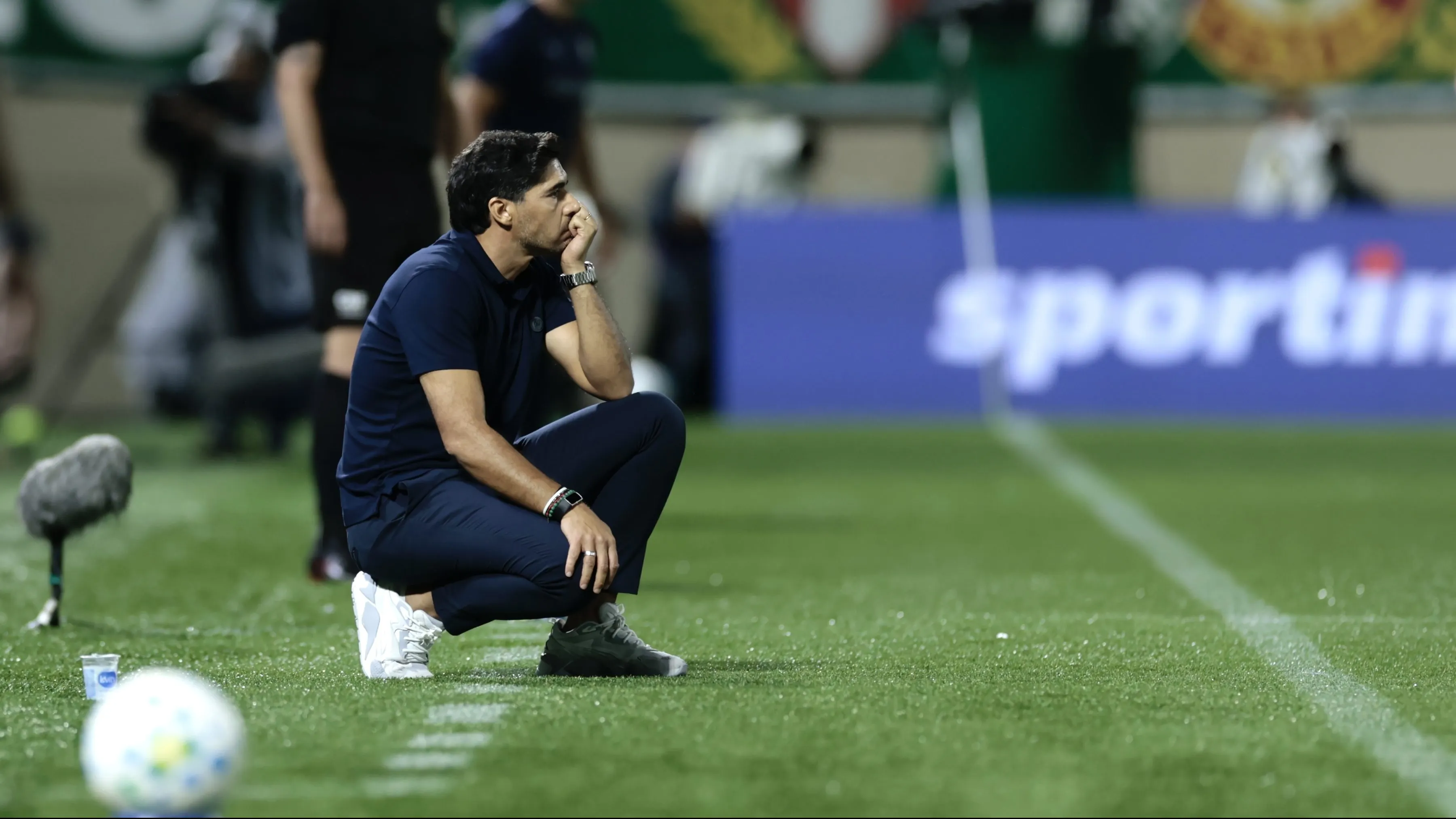 Abel Ferreira tecnico do Palmeiras durante partida contra o Fluminense no estadio Arena Barueri pelo campeonato Brasileiro A 2026. Foto: Marcello Zambrana/AGIF