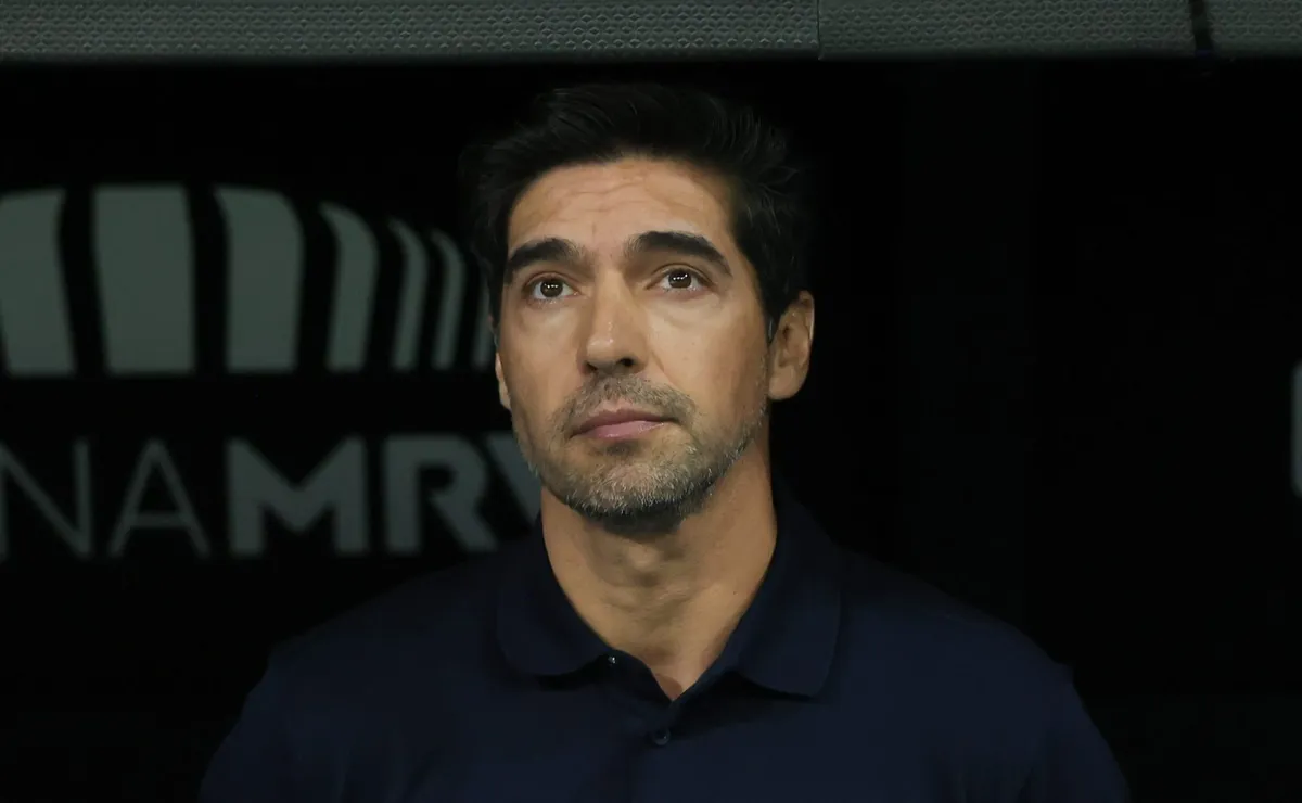 Abel Ferreira impõe estratégia ofensiva e Palmeiras vence o Sporting Cristal na Libertadores