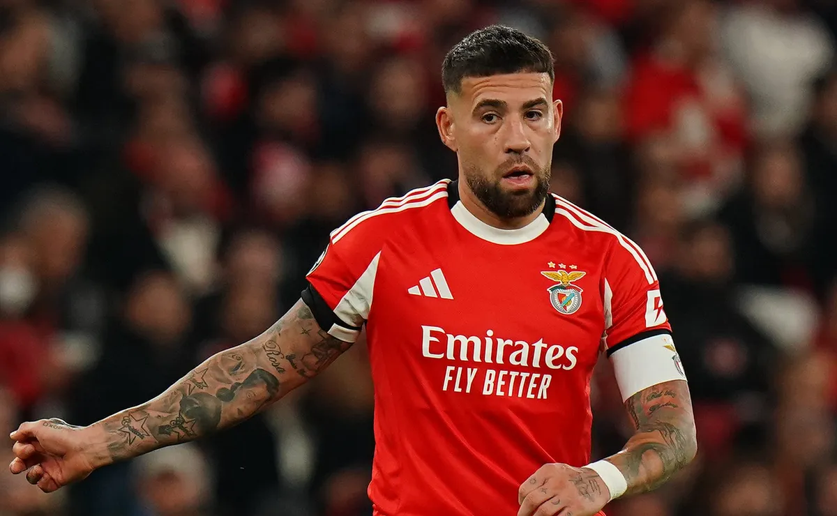 Nicolás Otamendi, ex-Atlético Mineiro, pode reforçar o River Plate, da Argentina, no segundo semestre