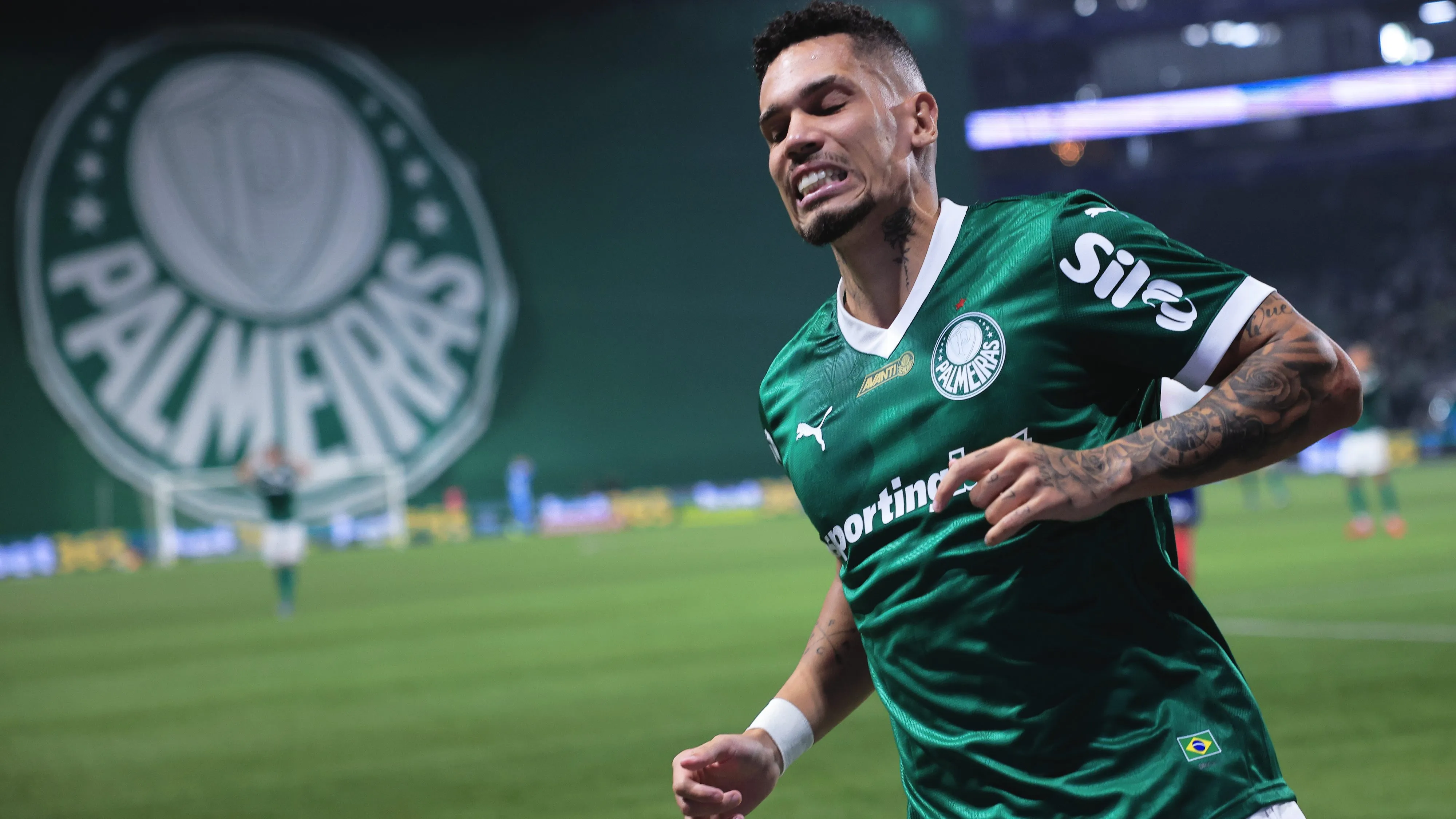 Paulinho jogador do Palmeiras durante partida contra o Bahia no estadio Arena Allianz Parque pelo campeonato Brasileiro A 2025. Foto: Ettore Chiereguini/AGIF