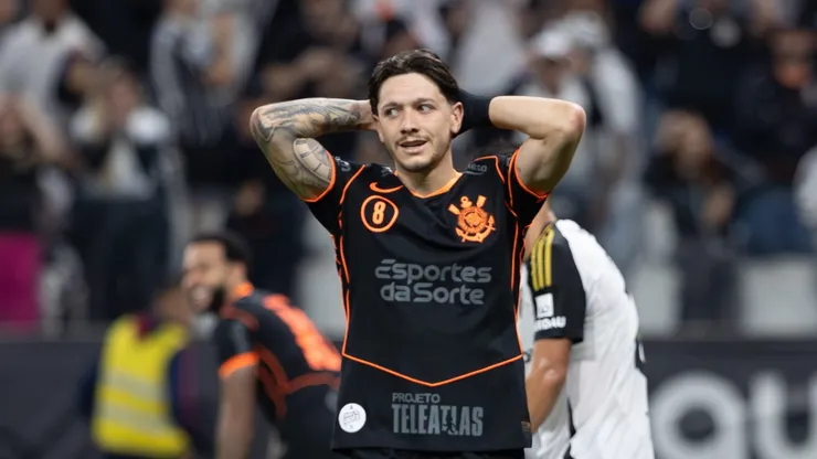 Garro em ação pelo Corinthians.