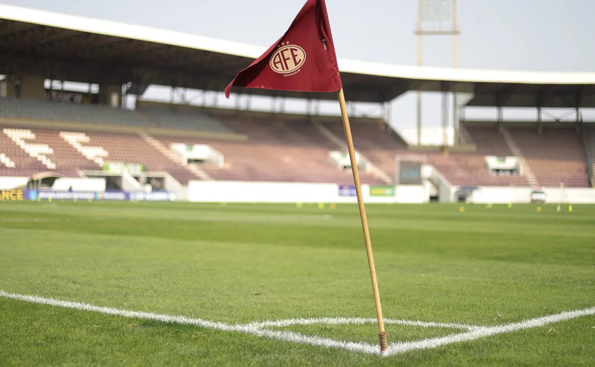 Patrícia Seteco sofre lesão no joelho e vira desfalque da Ferroviária no Brasileirão Feminino