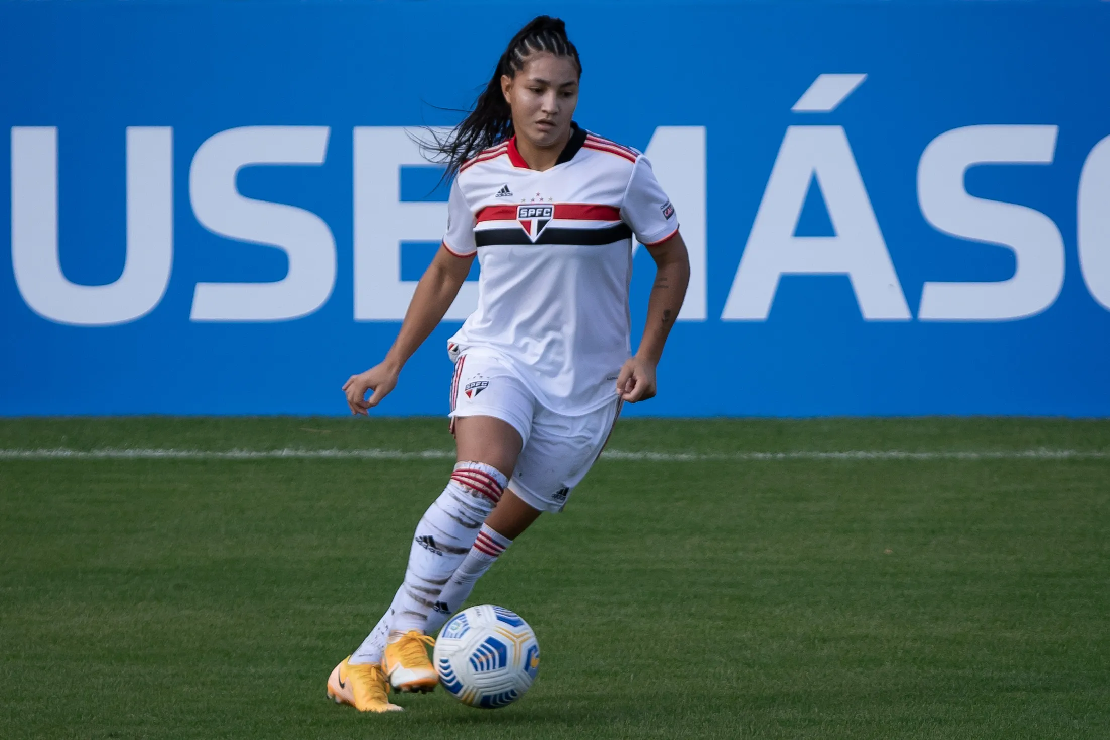 São Paulo atuando em Cotia. Foto: Rebeca Reis/AGIF