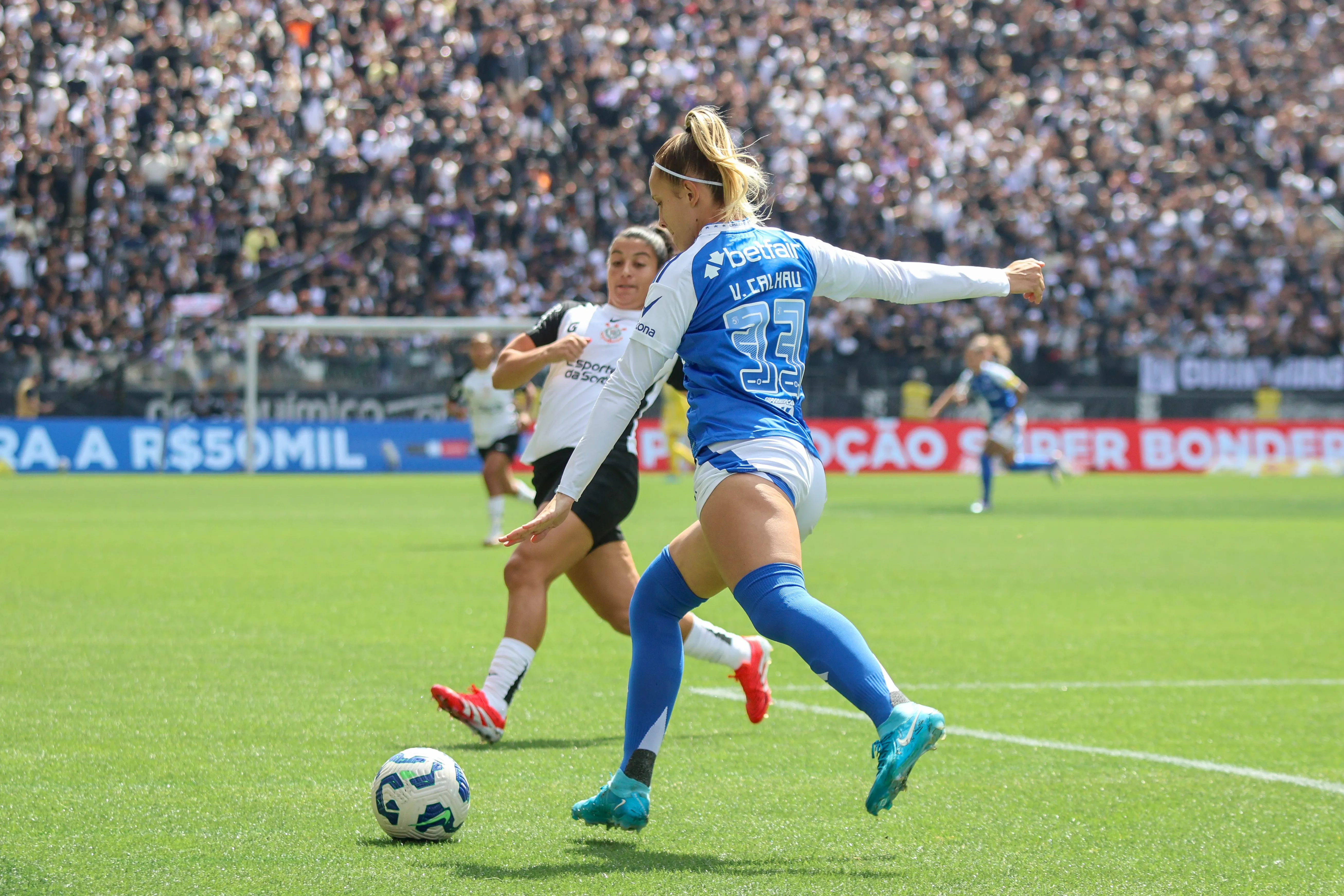 Vitória Calhau, jogadora das Cabulosas. Foto: Lucas Gabriel Cardoso/AGIF