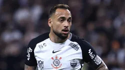 Maycon em ação pelo Timão: Jogador se foi, mas a dívida ficou. Foto: Marcello Zambrana/AGIF