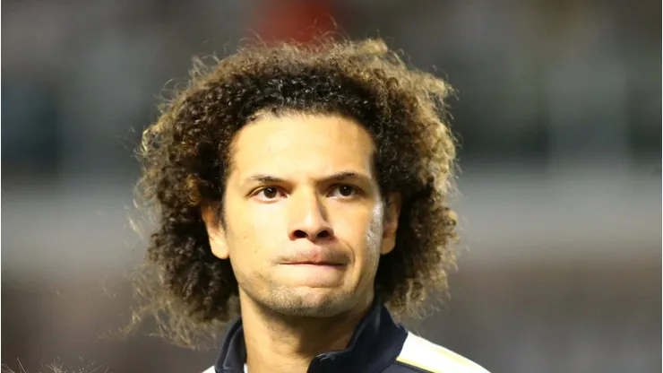 - Willian Arao jogador do Santos durante aquecimento antes da partida contra o Vasco