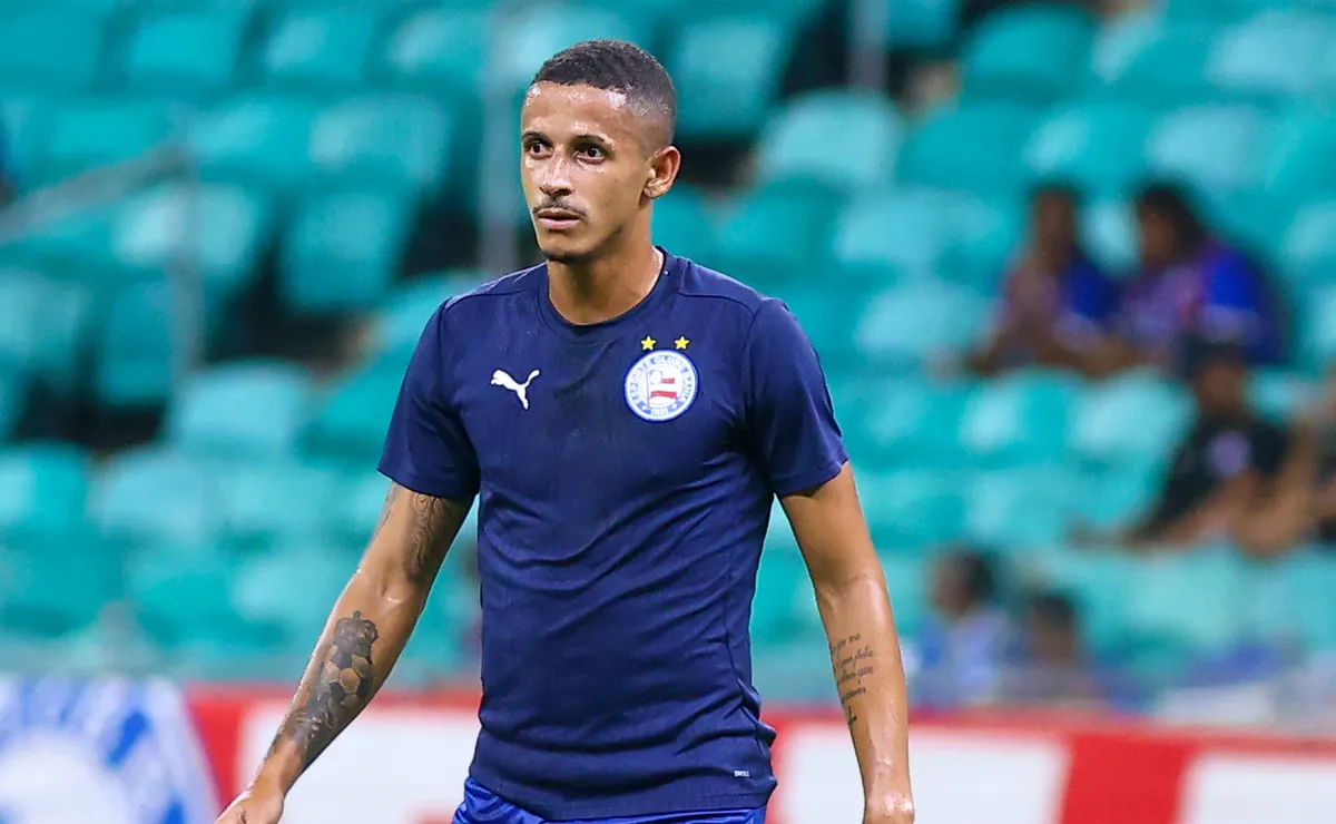 Flamengo entra na disputa com Palmeiras por Luciano Juba e agita mercado da lateral esquerda