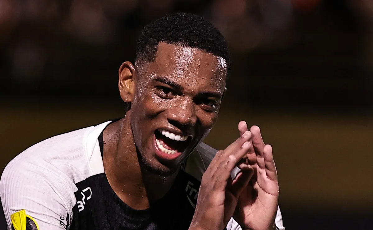 Milan aumenta proposta, quer pagar R$ 133 milhões por André e Corinthians faz jogo duro