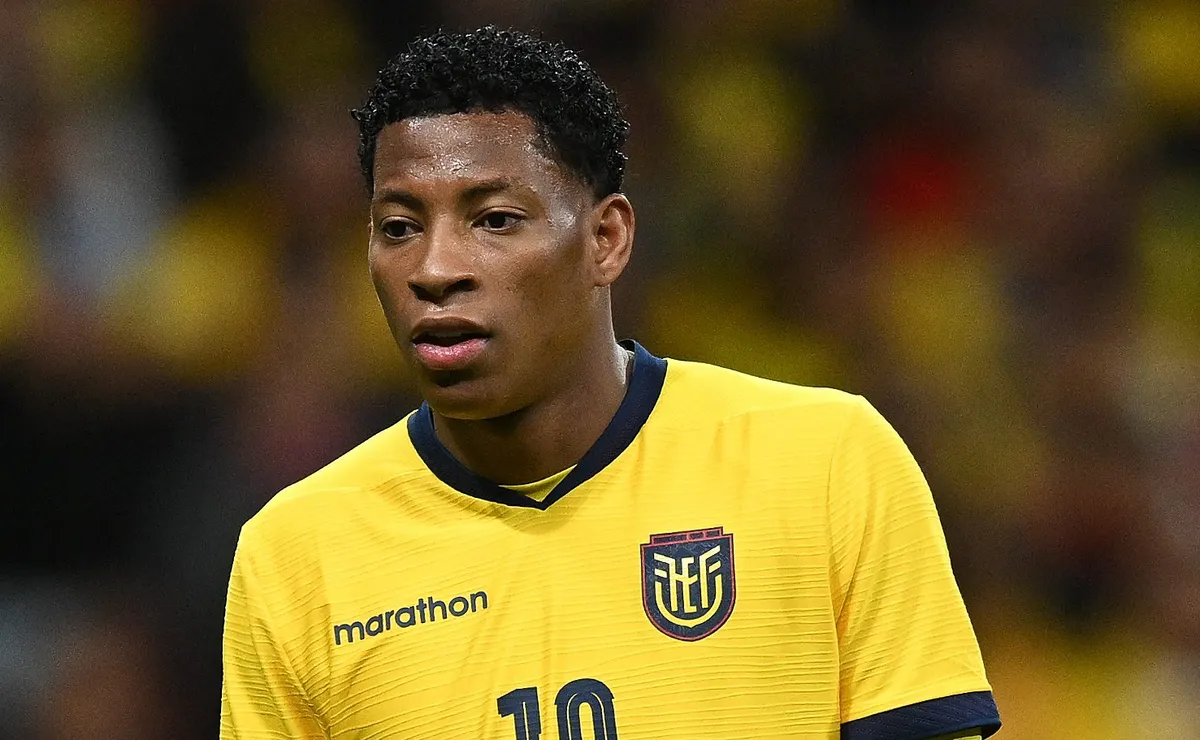 Gonzalo Plata decide deixar o Flamengo após polêmicas e atacante está com os dias contados no CRF