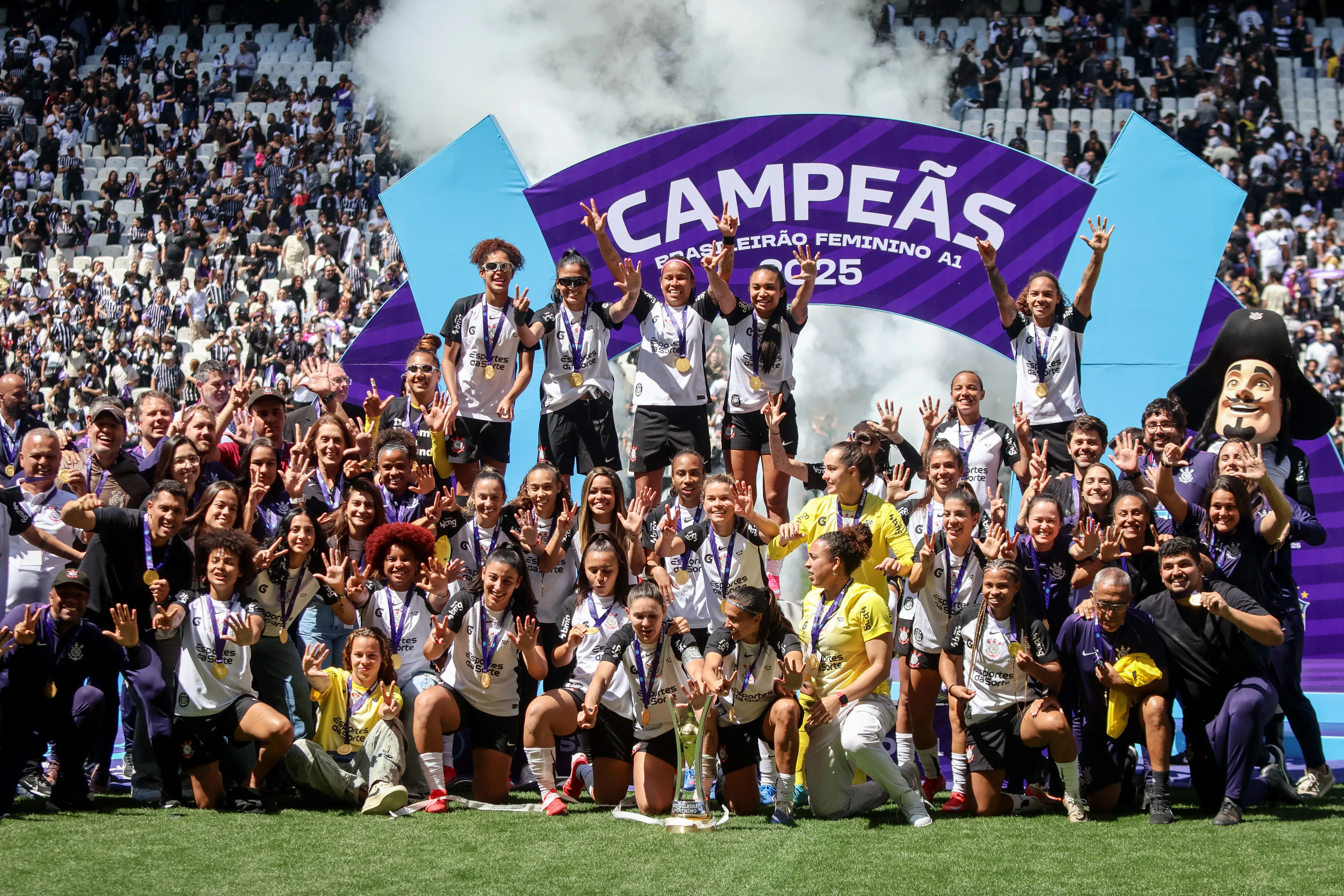 Brabas campeãs do Brasileirão 2025. Foto: Lucas Gabriel Cardoso/AGIF