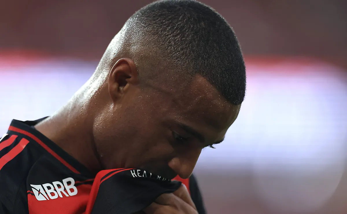 De La Cruz está deixando o Flamengo após ser contratado por mais de R$ 100 milhões em 2024