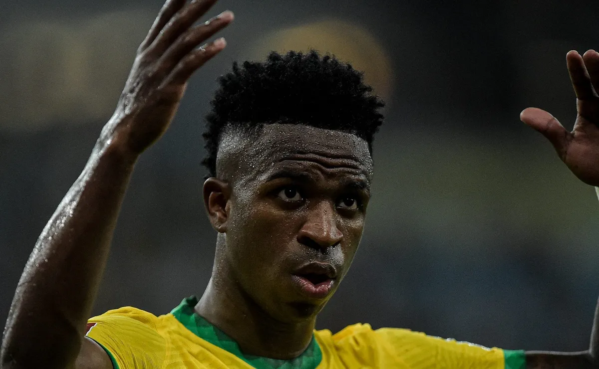 Vini Jr. enxerga confronto contra a Croácia como oportunidade de ‘redenção’ após atuação fraca na quinta (26)