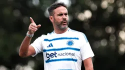 Artur Jorge irá estrear pelo Cruzeiro contra o Vitória - Foto: Gustavo Martins/ Cruzeiro