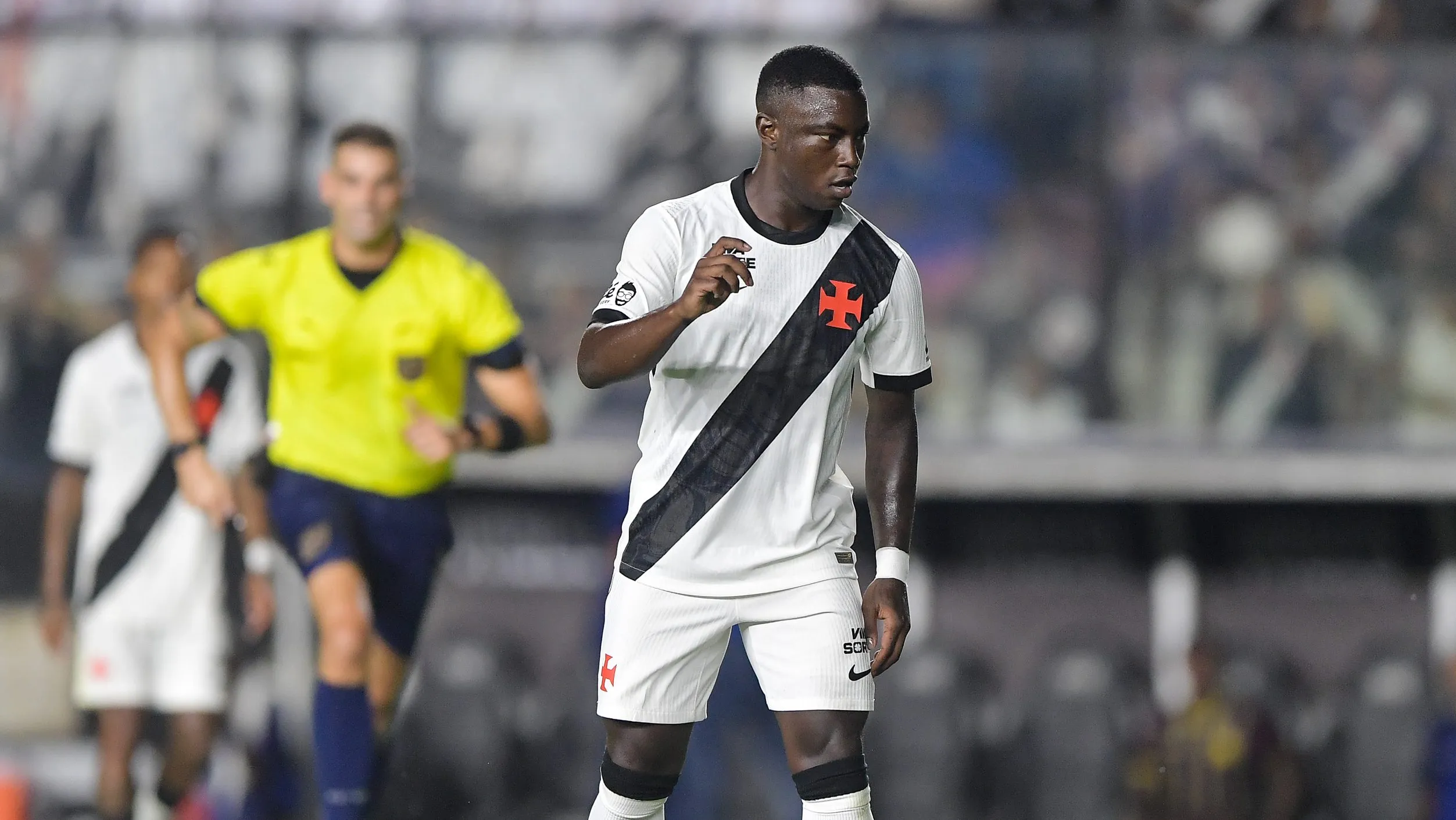 Marino Hinestroza jogador do Vasco durante partida contra o Madureira no estadio Sao Januario pelo campeonato Carioca 2026. Foto: Thiago Ribeiro/AGIF