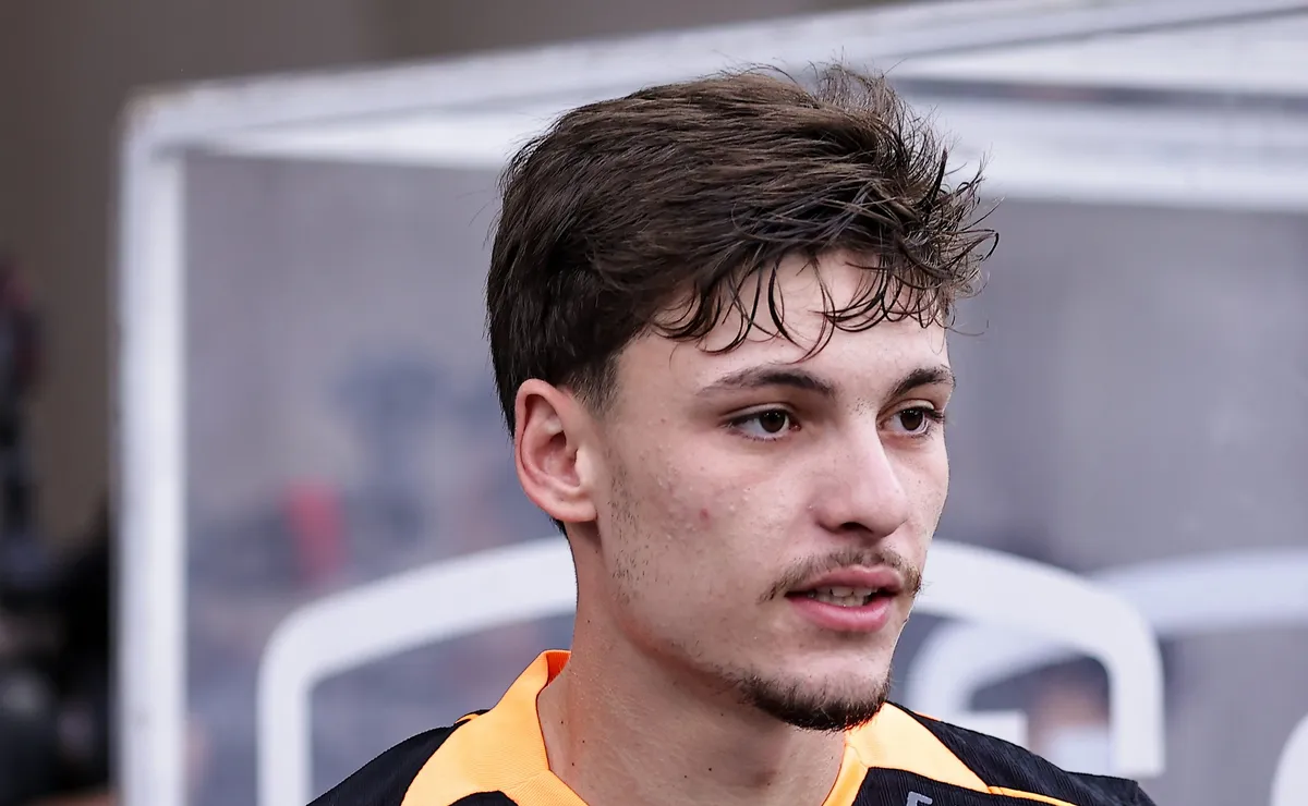 Real Madrid entra na briga por André e Breno Bidon e Corinthians pode receber ofertas