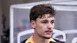 Breno Bidon em campo com a camisa do Timão.