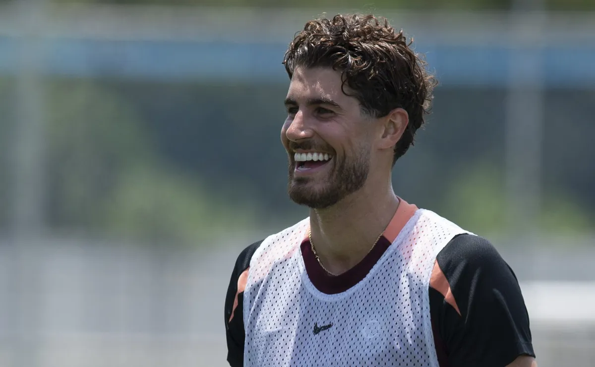 Pedro Raul ganha nova chance no Corinthians e tenta encerrar jejum na estreia do Brasileirão