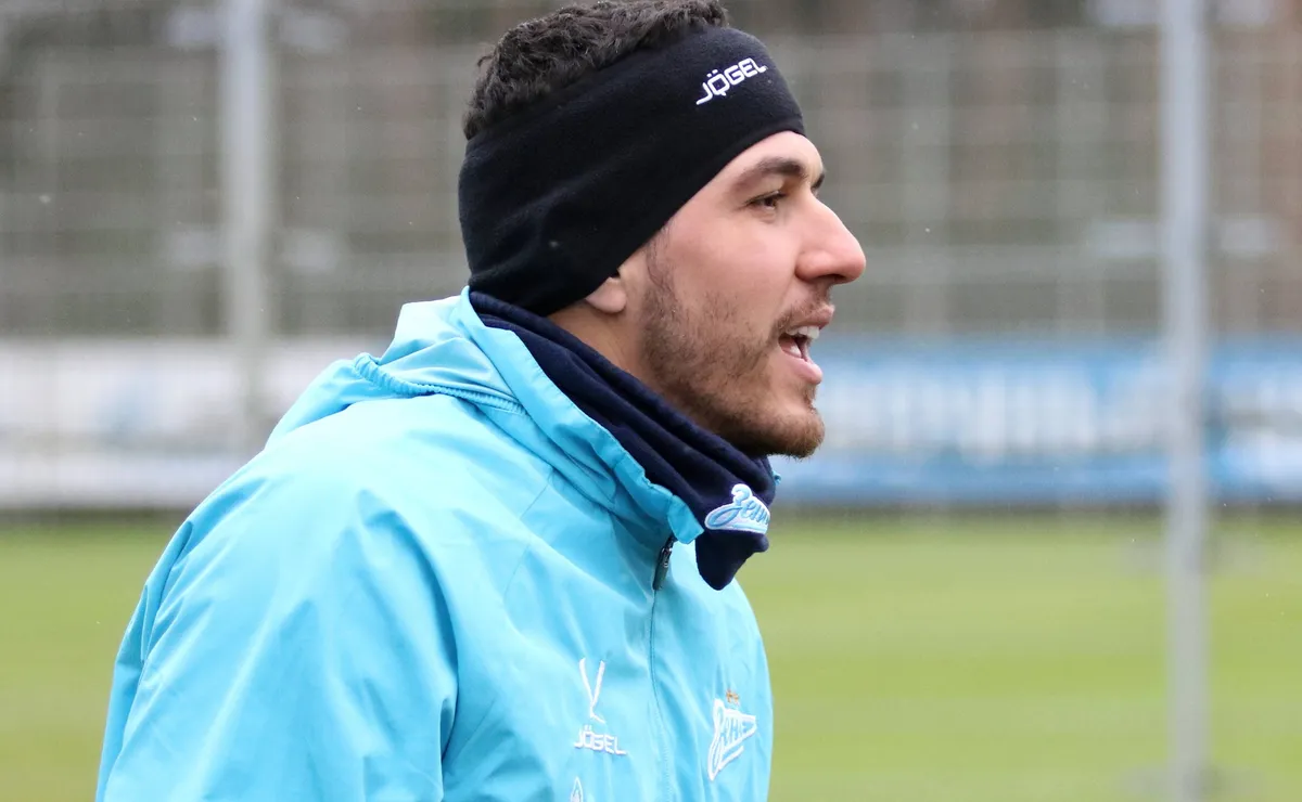 Zenit mantém firmeza com o Palmeiras e condiciona venda de Nino ao título no Campeonato Russo