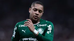 Vitor Roque preocupa o Verdão - Foto: Marcello Zambrana/AGIF