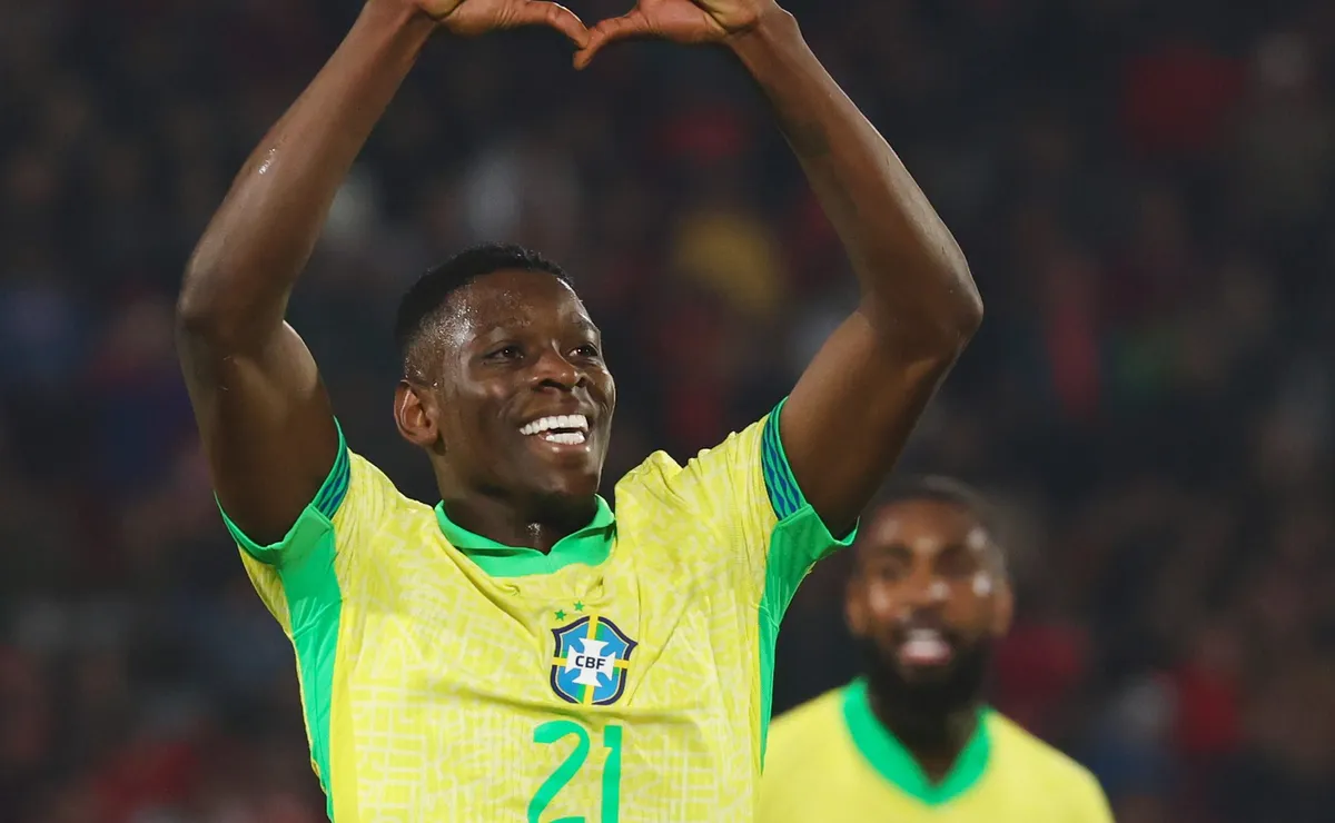 Enquanto o Flamengo tem interesse em Luiz Henrique, Zenit está de olho para tirar do Mengão o meia Pablo Lúcio