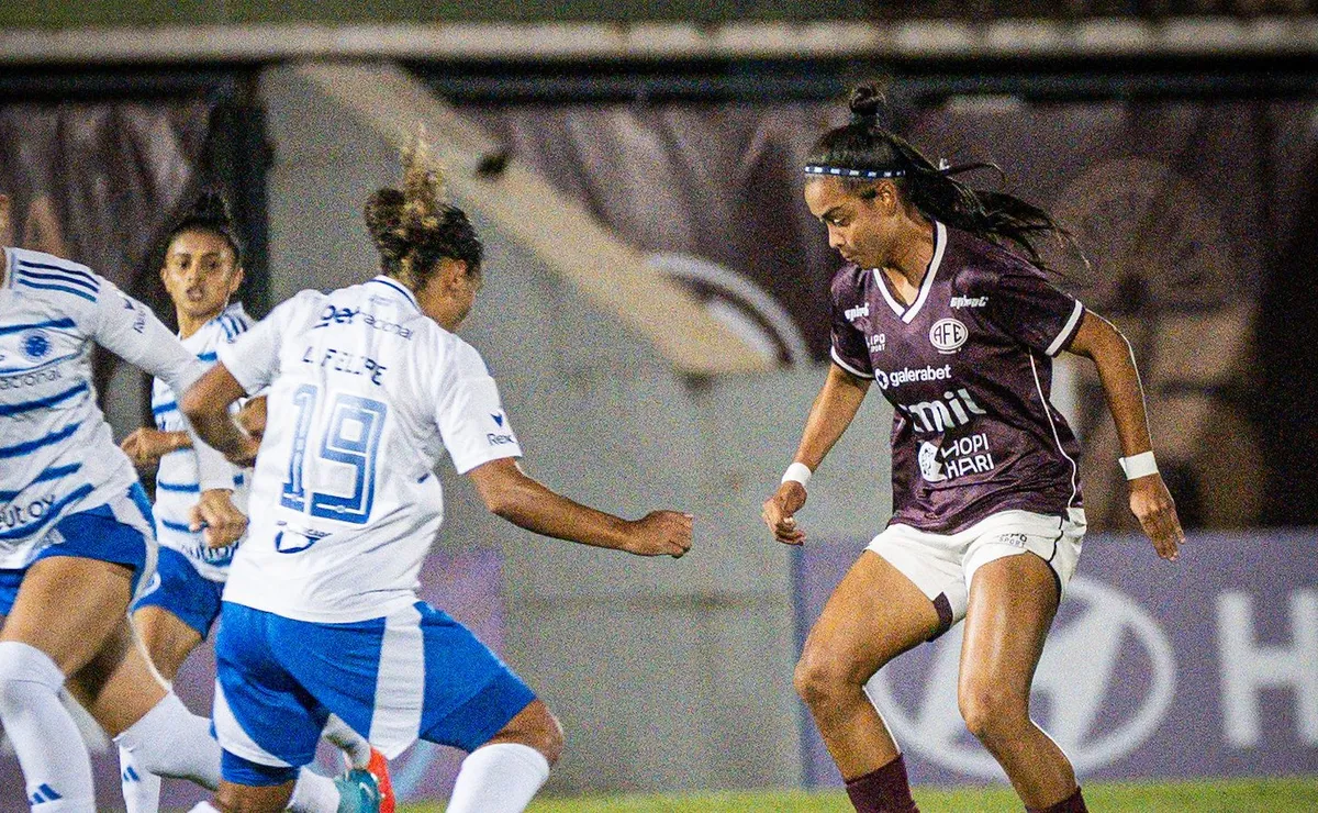 Cruzeiro tropeça diante da Ferroviária e perde chance de assumir liderança do Brasileirão Feminino