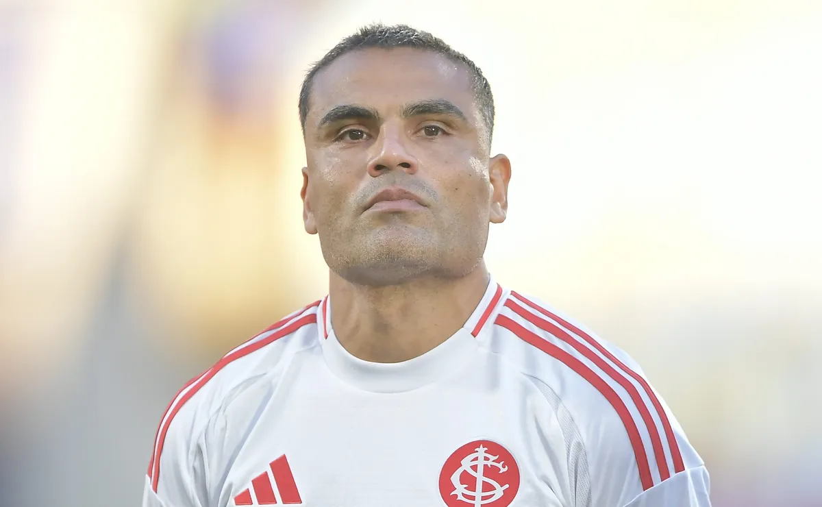 Mercado não descarta aposentadoria no final da temporada no Internacional: “Sou muito exigente e autoexigente”