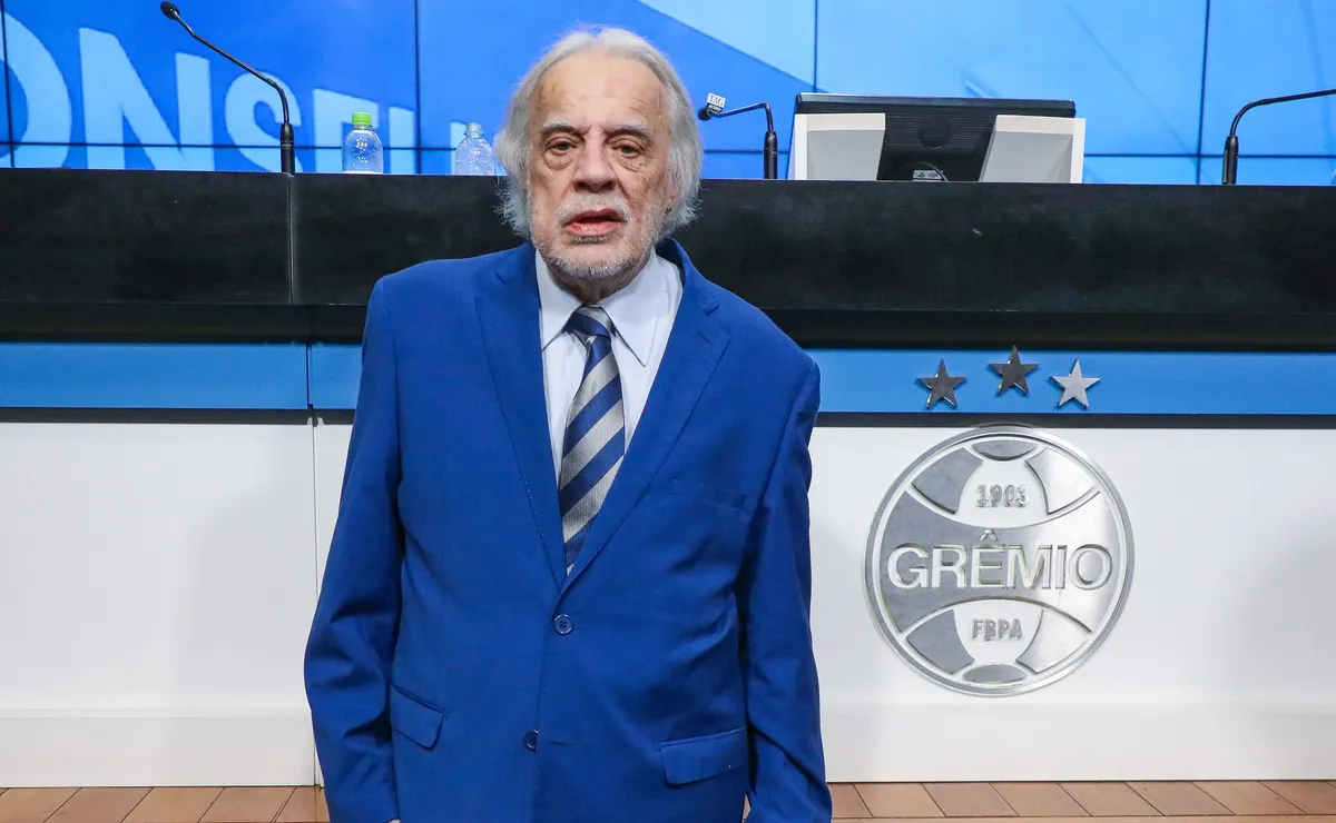 Grêmio eterniza cadeira de Cacalo em homenagem ao seu Patrono