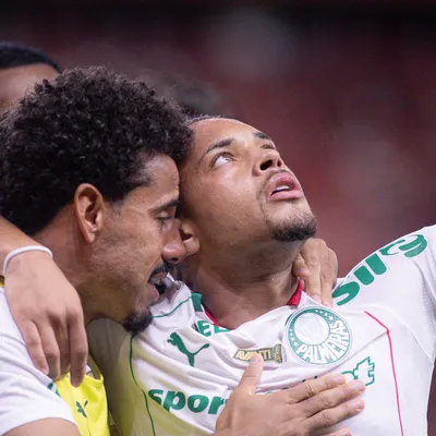 Vitor Roque não se recupera e desfalca Palmeiras contra o Grêmio