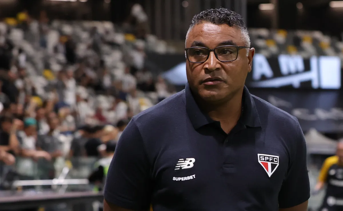 Roger Machado muda esquema no São Paulo e arma estratégia para surpreender Pezzolano contra o Inter