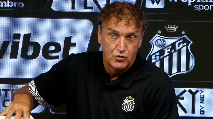 Cuca mira recuperação do Santos no Campeonato Brasileiro - Foto: Mauricio De Souza/AGIF