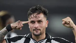 Artur jogador do Botafogo comemora seu gol durante partida contra o Cruzeiro no estadio Engenhao pelo campeonato Brasileiro A 2026. Foto: Thiago Ribeiro/AGIF