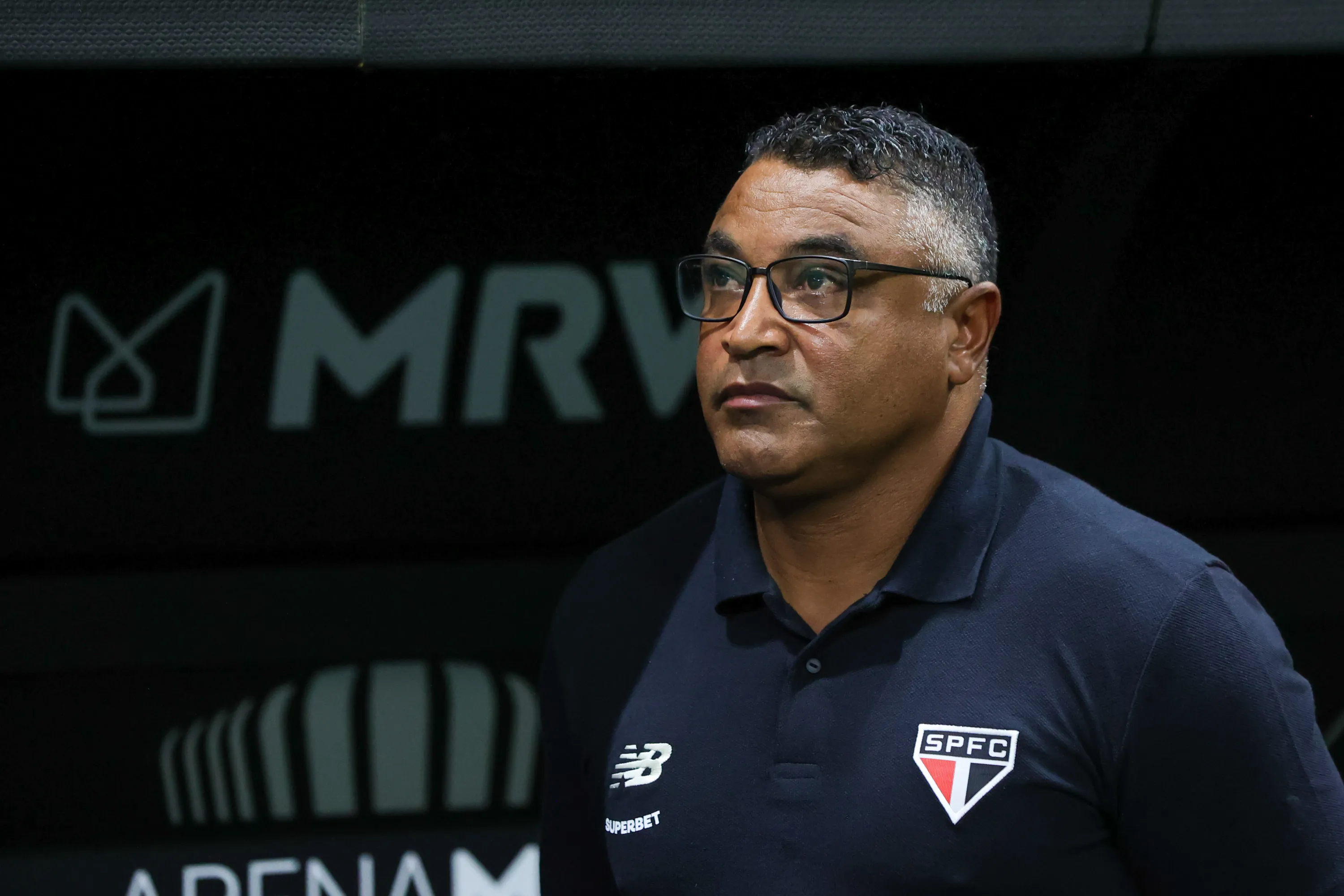 Roger Machado tecnico do Sao Paulo durante partida contra o Atletico-MG no estadio Arena MRV pelo campeonato Brasileiro A 2025. Foto: Gilson Lobo/AGIF