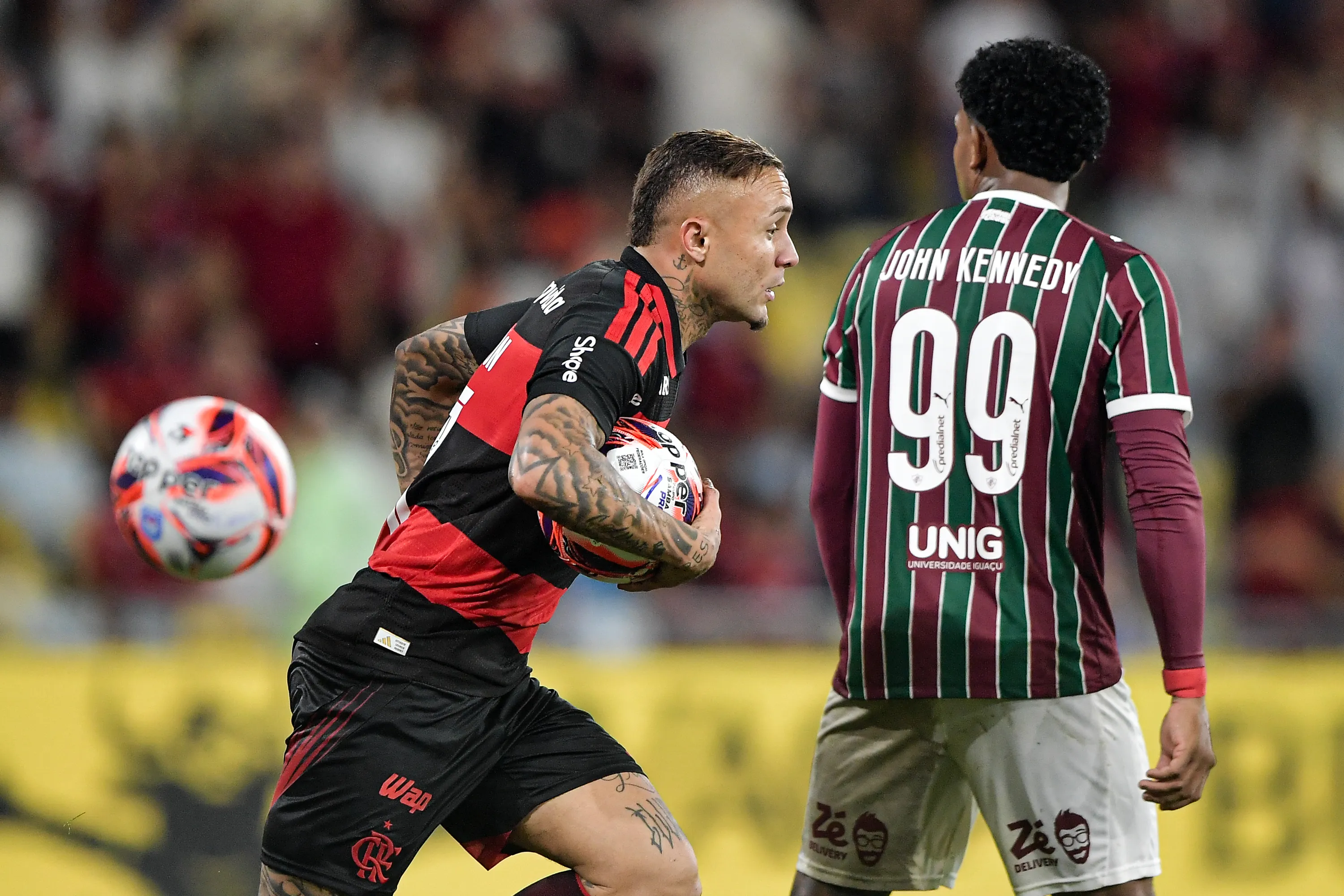 Everton Cebolinha jogador do Flamengo comemora seu gol durante partida contra o Fluminense no estadio Maracana pelo campeonato Carioca 2026. Foto: Thiago Ribeiro/AGIF