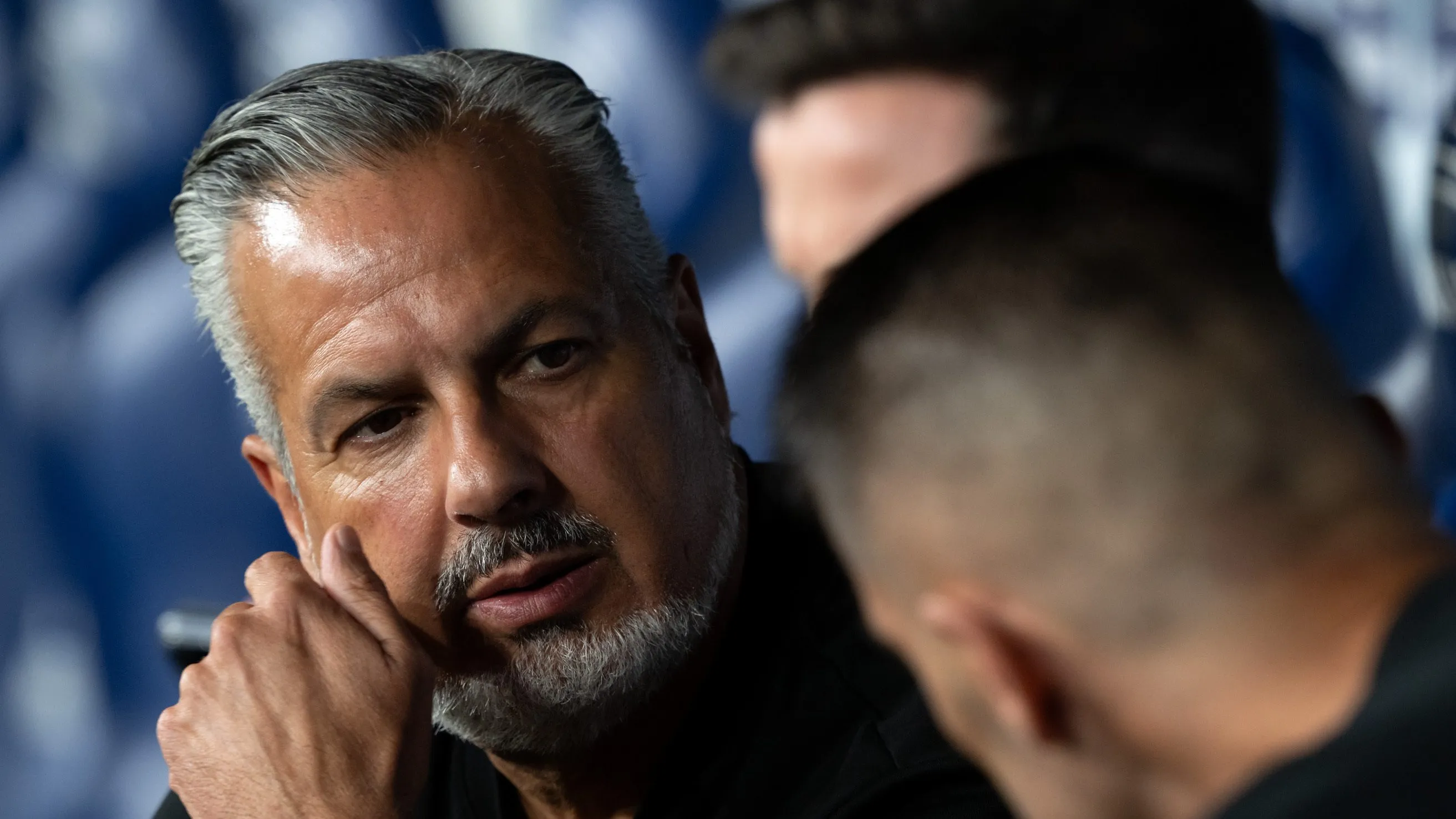 Foto: Jorge Rodrigues/AGIF – Boto, diretor do Flamengo, mira renovações com dois atacantes.