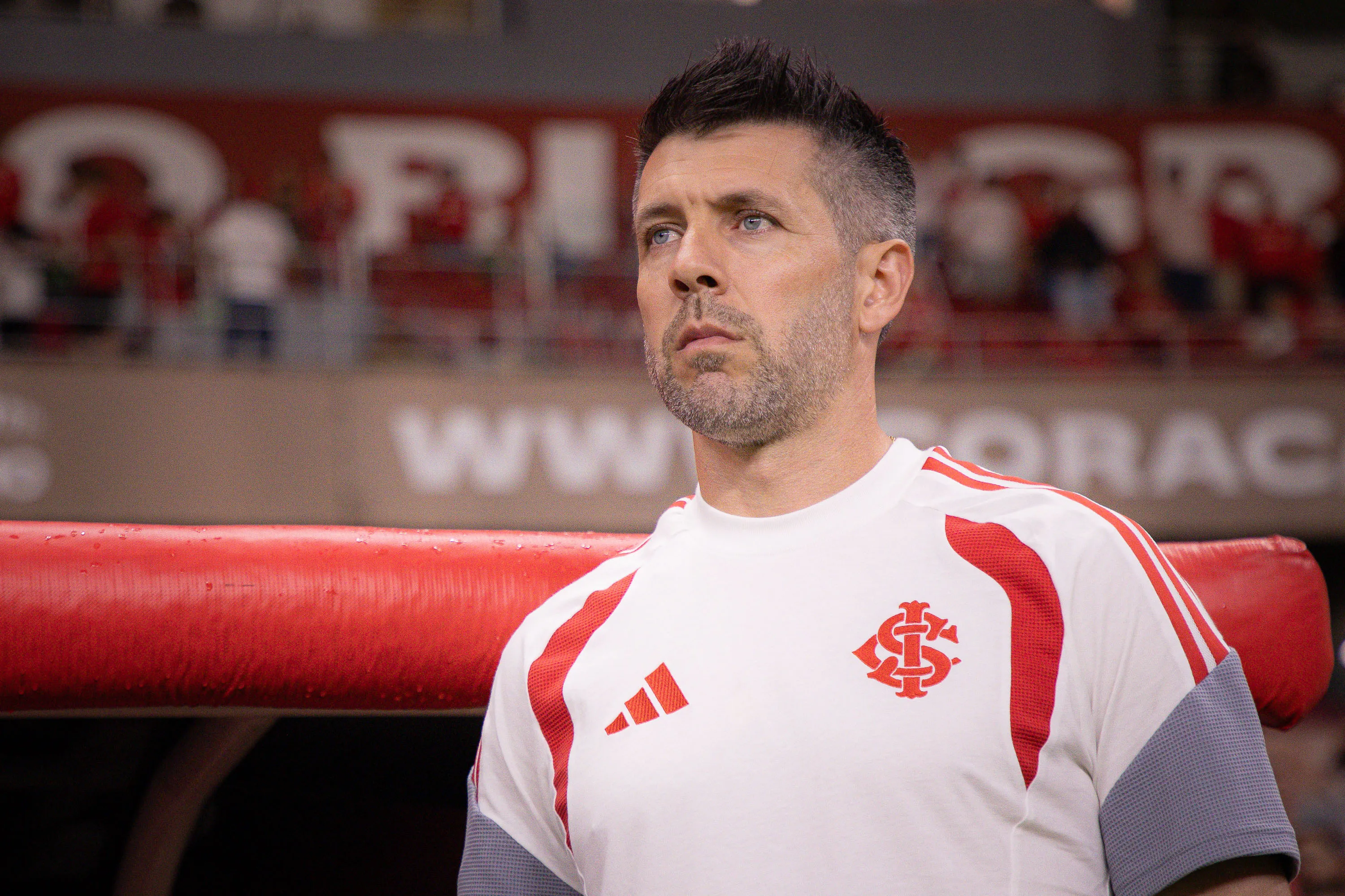 Pezzolano em busca de mais uma vitória. Foto: Maxi Franzoi/AGIF