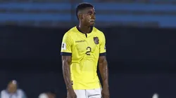 Felix Torres atuou no empate do Equador com a Holanda (Photo by Ernesto Ryan)