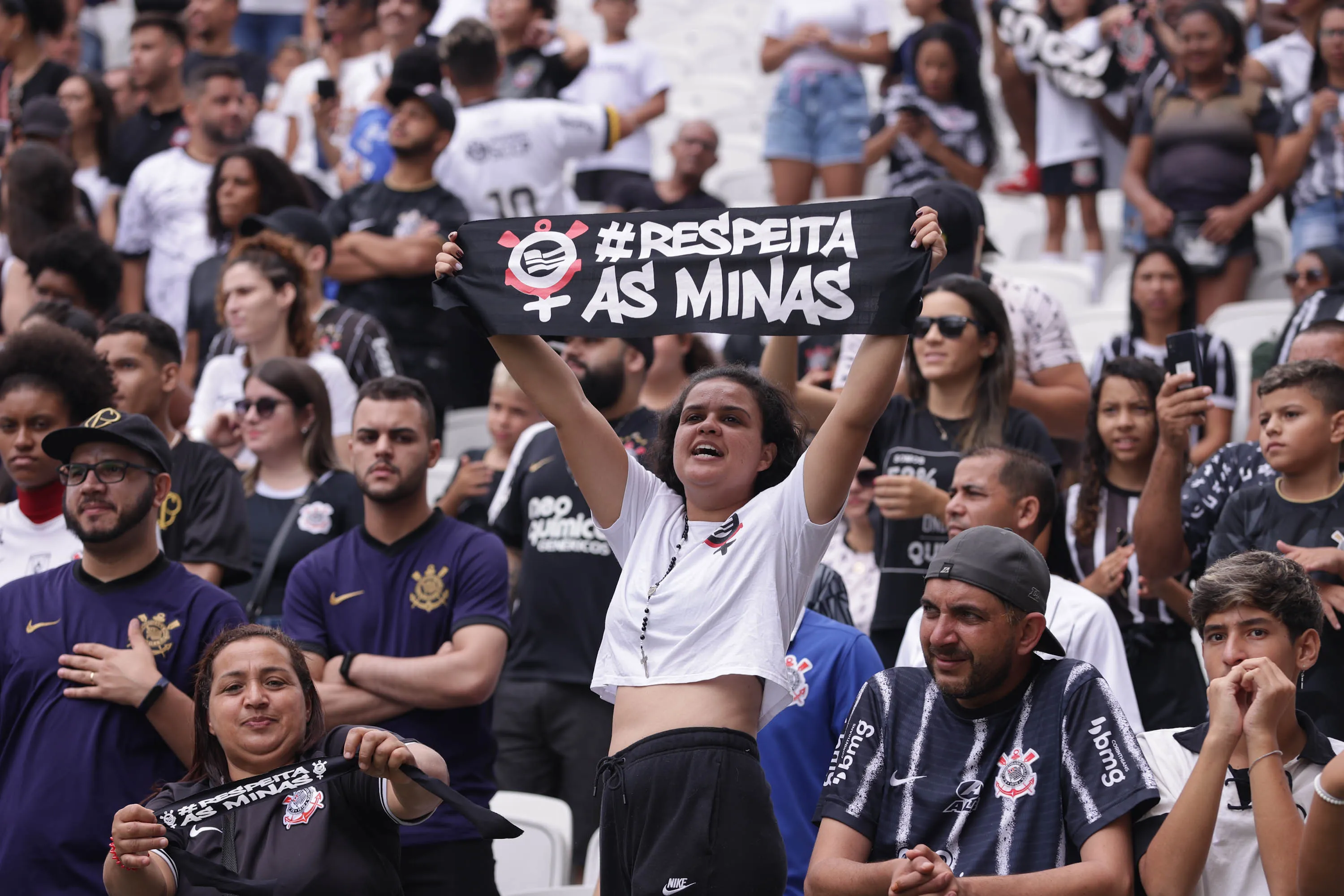 Torcida das Brabas. Foto: Ettore Chiereguini/AGIF