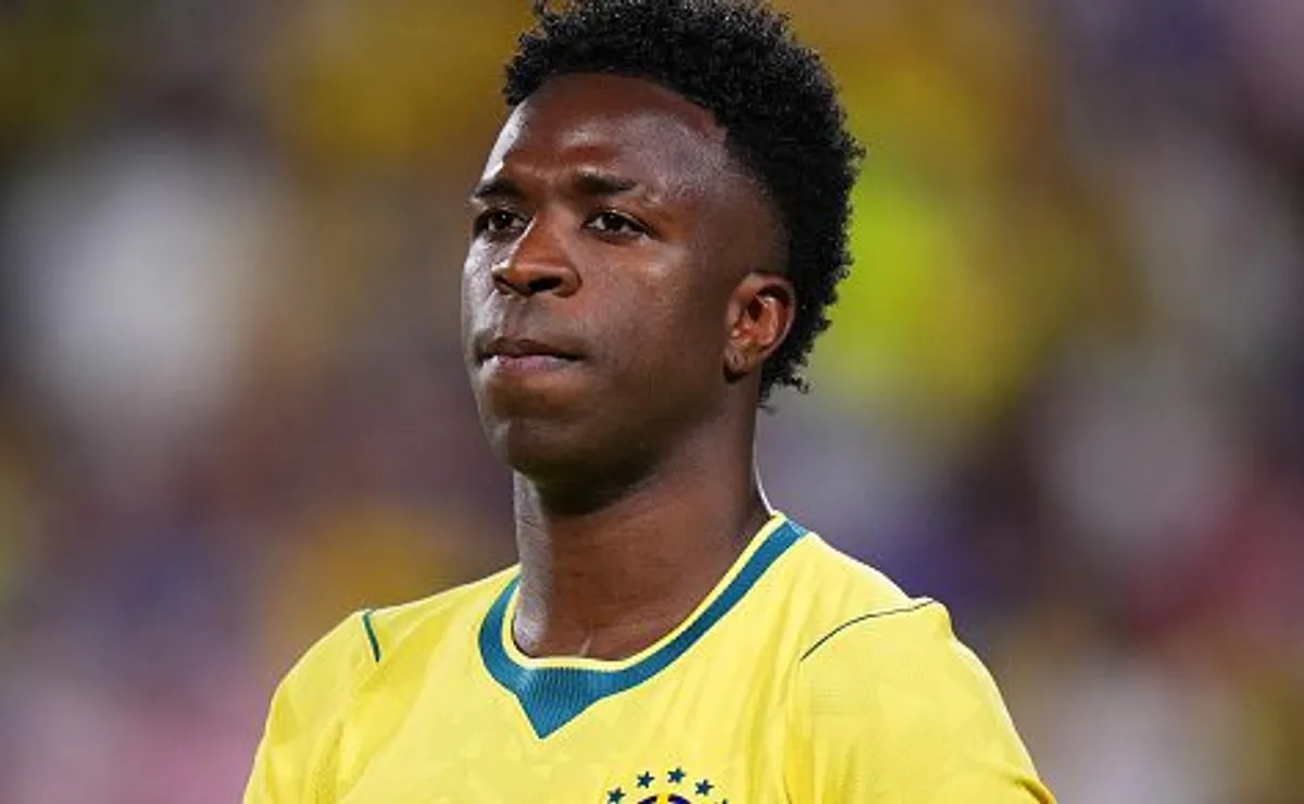 Vinicius Júnior entorta 3 da Croácia e cria gol da Seleção Brasileira com assistência decisiva