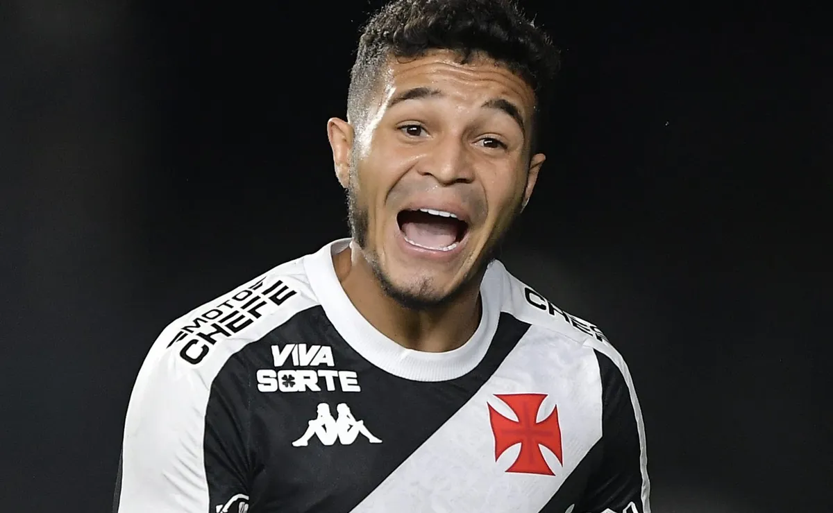Adson é sincero e responde sobre saída de Coutinho do Vasco: “Foi uma situação difícil”