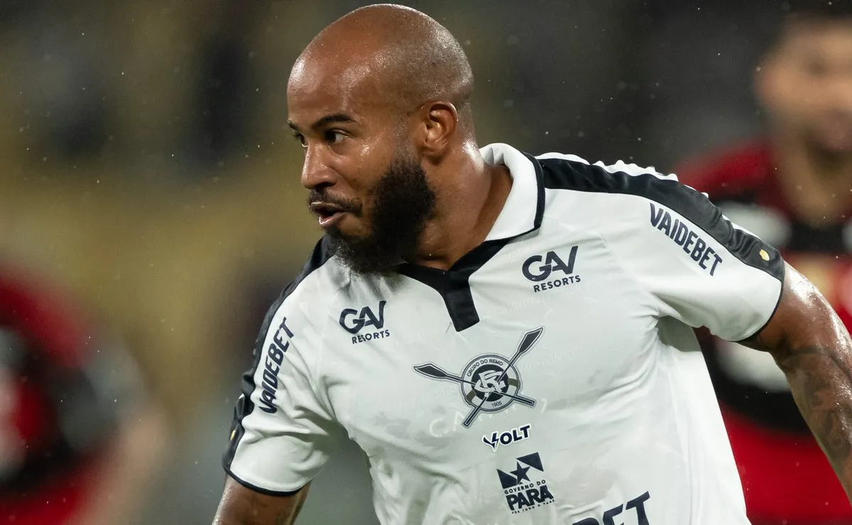 Remo decide não pagar multa e Patrick está fora do jogo contra o Santos na Vila Belmiro