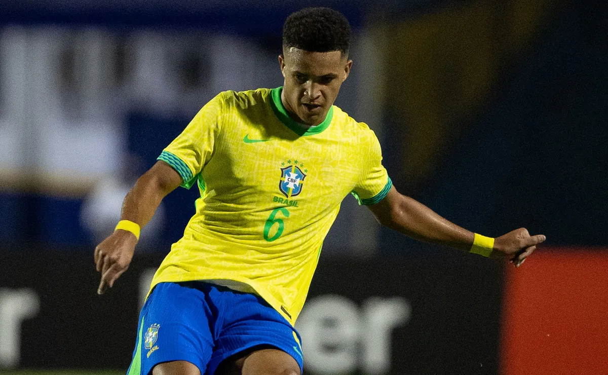 Kauã Prates se coloca à disposição de Artur Jorge para substituir Kaiki em Cruzeiro x Vitória