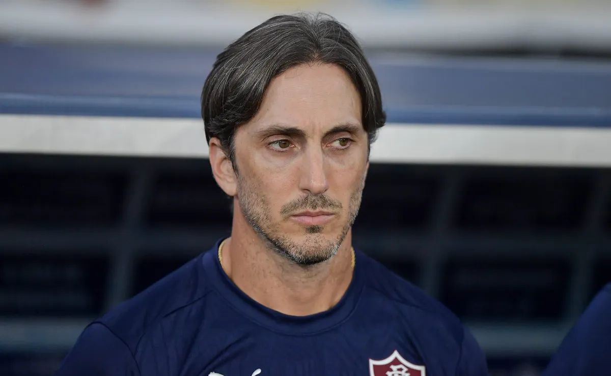 Ausência de Canobbio faz Zubeldía buscar por soluções no Fluminense visando o Corinthians